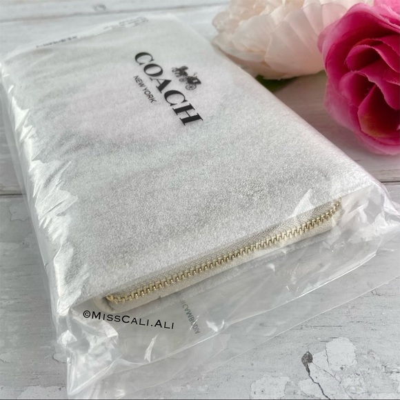 NWT COACH Dempsey Large Phone Wallet Signature Jacquard With Stripe & Patch - Picture 9 of 16